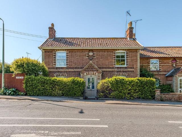 House for sale in Eastbridge, Suffolk