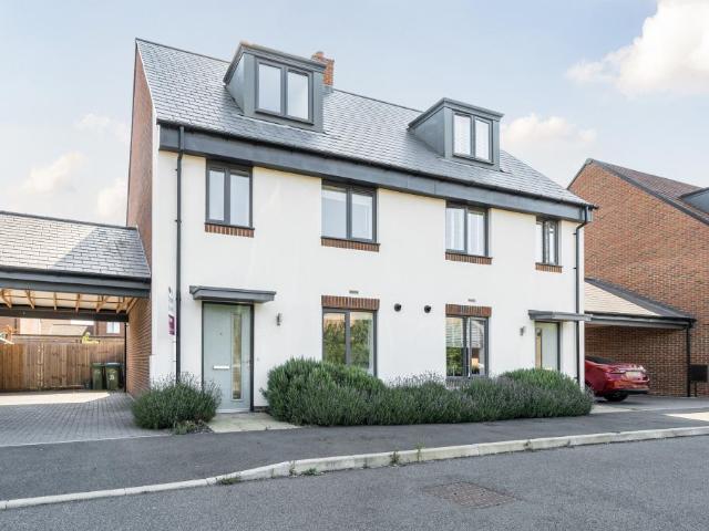 House for sale in Weston Turville, Buckinghamshire
