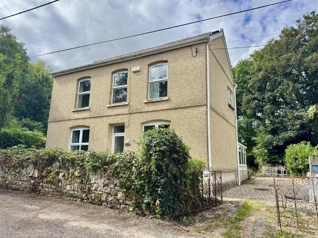 House for sale in Cwmamman, Glanaman