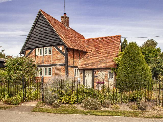 House for sale in Berrick Salome, Oxfordshire