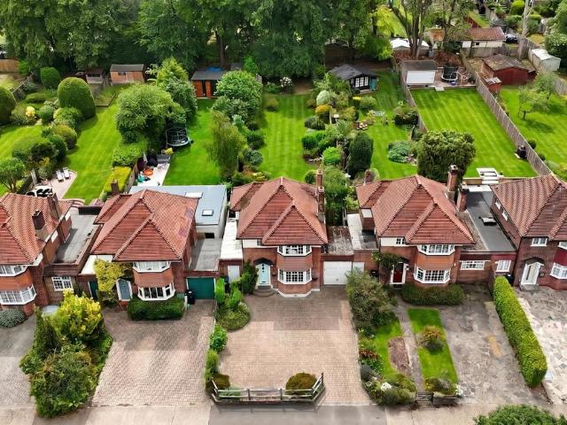 House for sale in Tattenham Corner, Reigate and Banstead