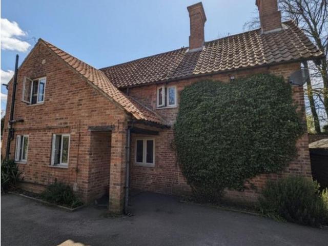 House for sale in Kneesall CP, Alverton