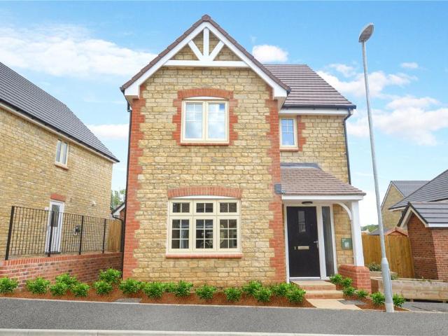 House for sale in Milborne Port, Henstridge