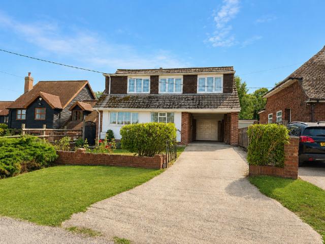 House for sale in Swingfield, Folkestone