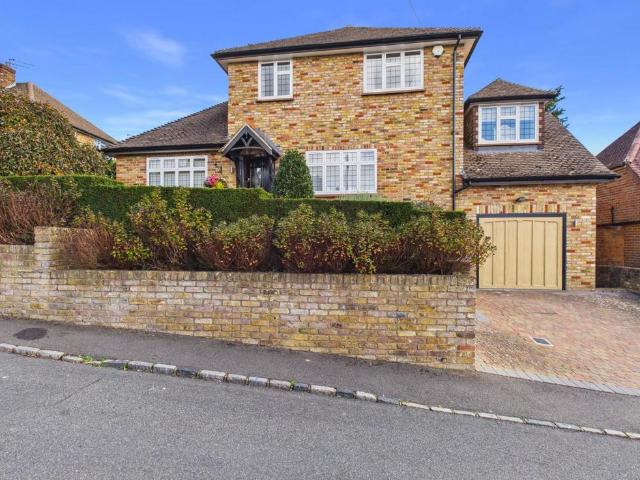 House for sale in Denham, Gerrards Cross and Chalfonts Community Board, Buckinghamshire