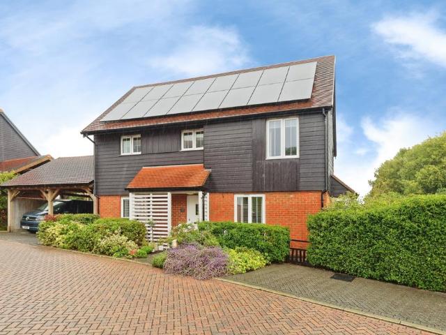 House for sale in Ash, Kent