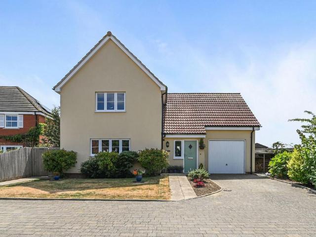 House for sale in Chipping Hill, Essex