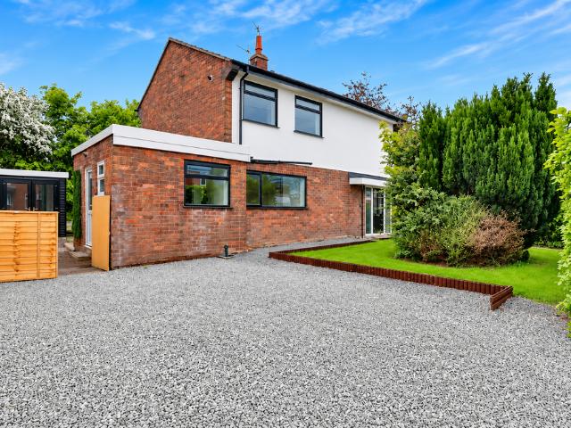 House for sale in Sandbach Heath, Sandbach