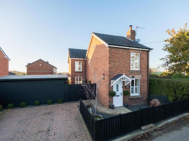 House for sale in Crowton, Cheshire