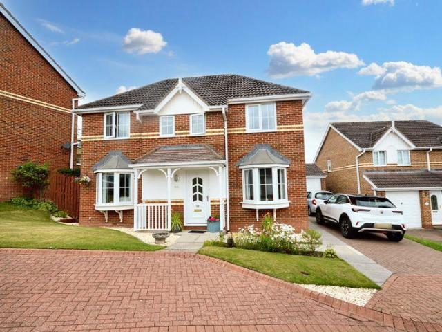 House for sale in Alnwick, Northumberland