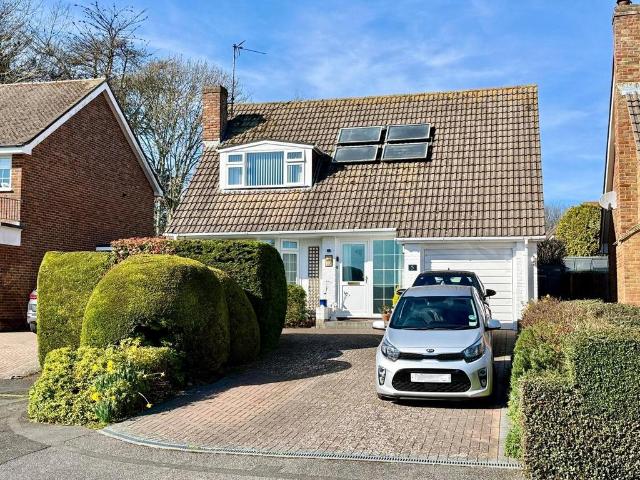 House for sale in Ratton Village, Eastbourne