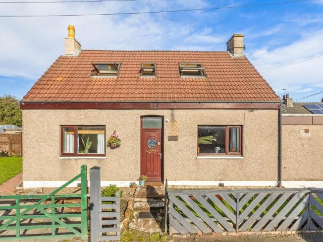 House for sale in Fauldhouse, West Lothian