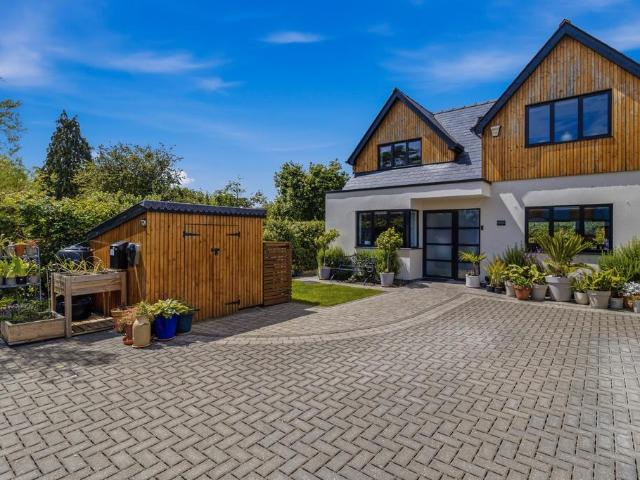 House for sale in Forthampton, Worcestershire