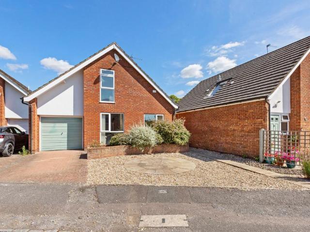 House for sale in Chepping Wycombe, Loudwater