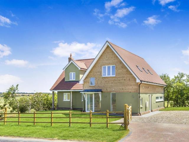 House for sale in Duton Hill, Essex