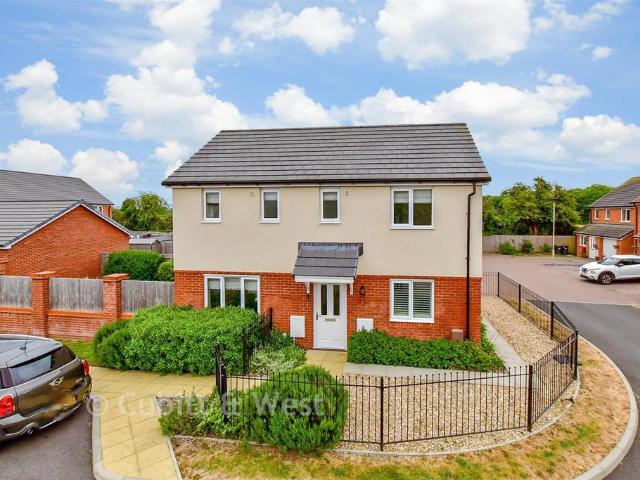 House for sale in Warblington, Spring Vale