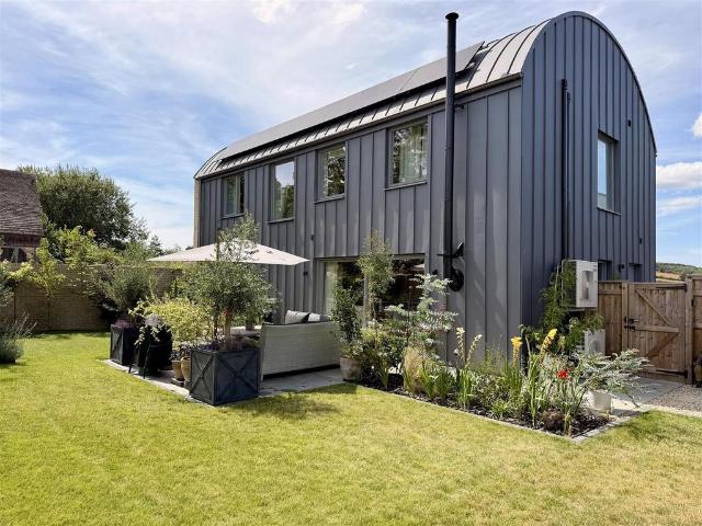 House for sale in Great Elm