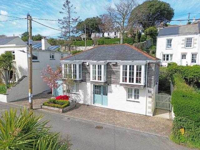 House for sale in Devoran, Cornwall