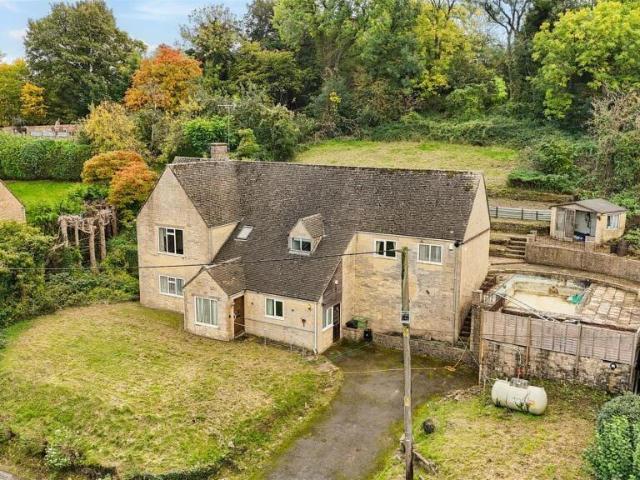 House for sale in Fossebridge, Gloucestershire