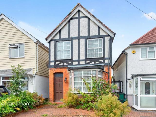 House for sale in Red Hill, Surrey