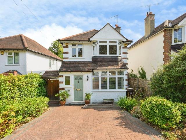 House for sale in London Borough of Croydon, Kenley