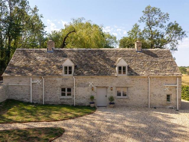 House for sale in Fossebridge, Gloucestershire