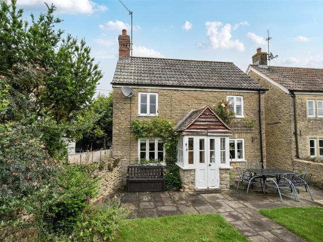 House for sale in Sutton Benger