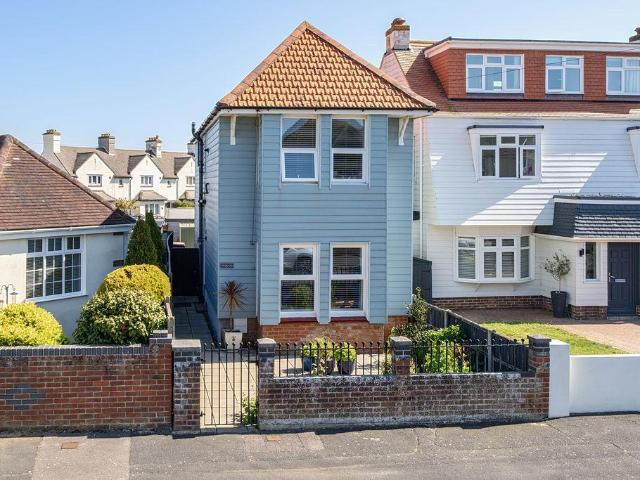 House for sale in Lee-on-the-Solent, Middlecroft