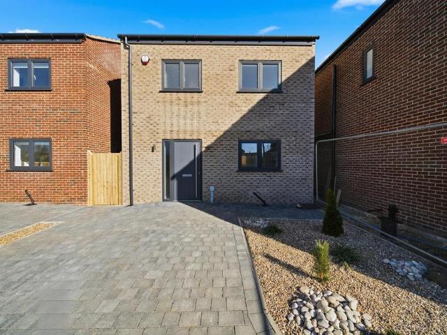 House for sale in Thorpe Willoughby