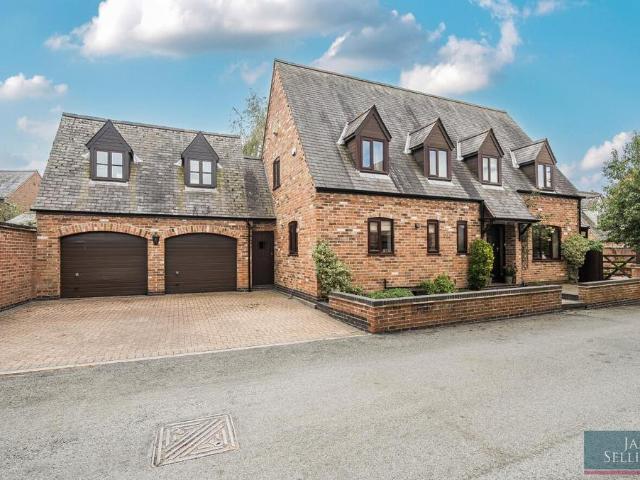 House for sale in Stanford On Avon, Leicestershire