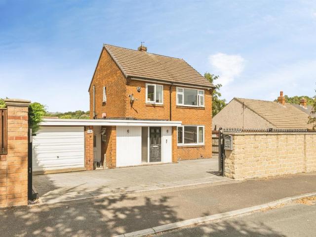 House for sale in Lascelles Hall, Fenay Bridge