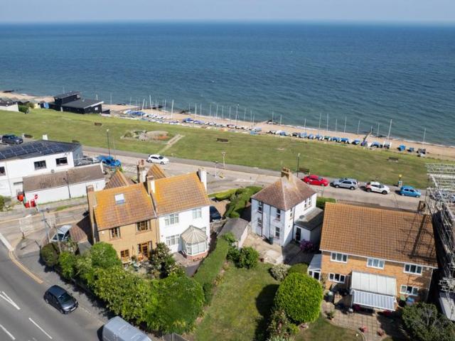 House for sale in South Tankerton, The Bridge