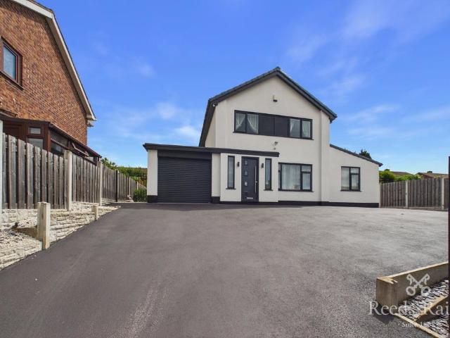 House for sale in Catcliffe, Rotherham
