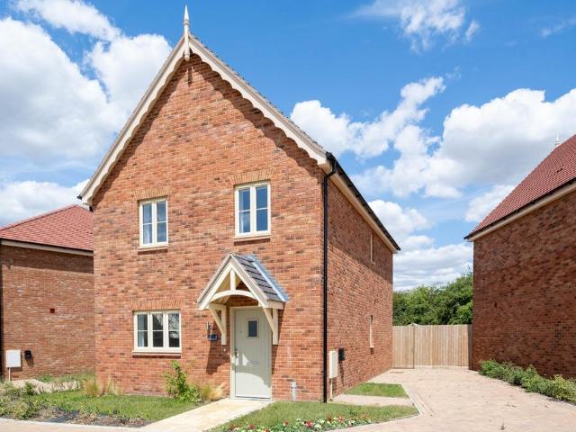 House for sale in Felsted, Duton Hill