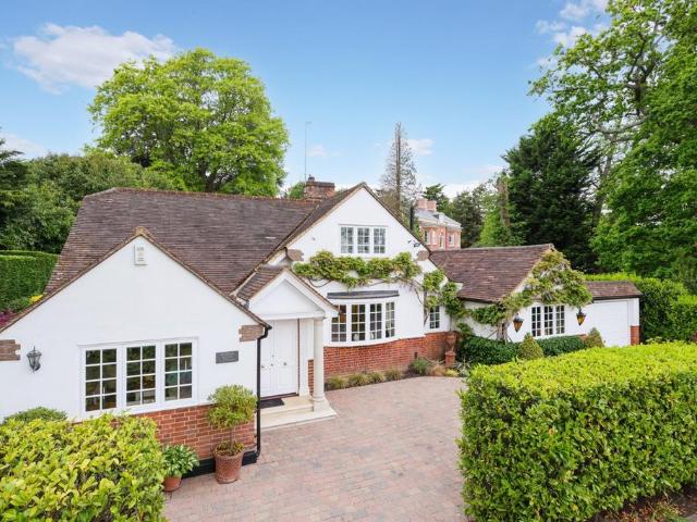 House for sale in Whiteley Village, Blackhills