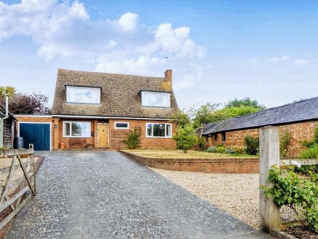House for sale in Swanbourne, Buckinghamshire