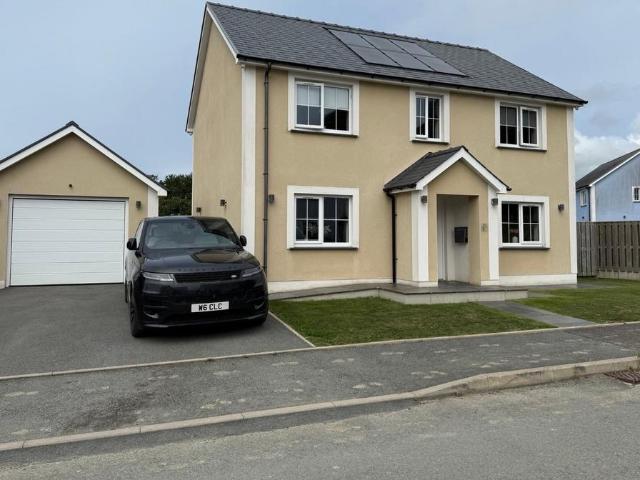 House for sale in Llanrhystud, Wales