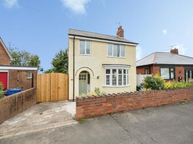 House for sale in Dixons Green, West Midlands