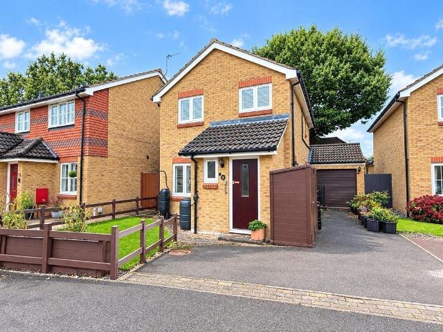 House for sale in Mytchett, Surrey Heath