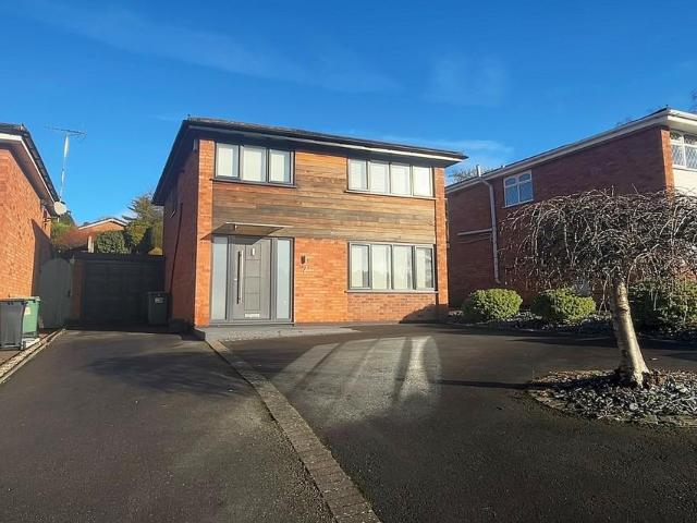 House for sale in Stourbridge, West Midlands
