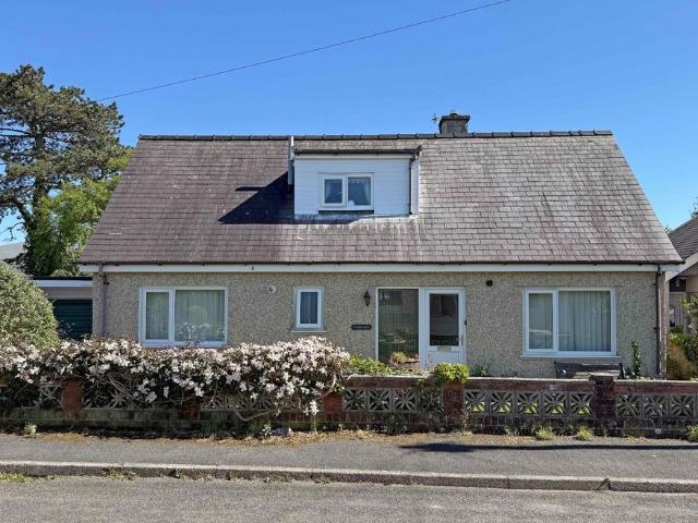 House for sale in Llanfaglan, Wales