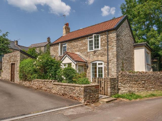 House for sale in Stratton on the Fosse, Somerset