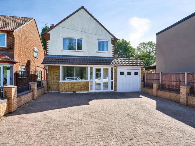 House for sale in West Midlands