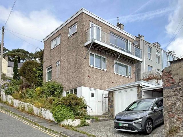 House for sale in Bangor, Wales