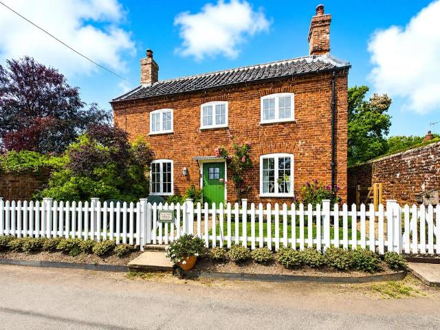 House for sale in Reepham, Crostwick