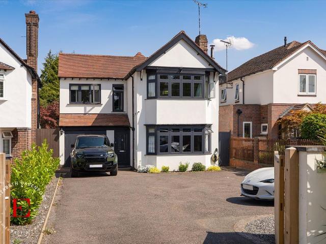 House for sale in Green Close, Warwickshire