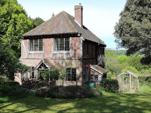 House for sale in Lower Basildon, West Berkshire