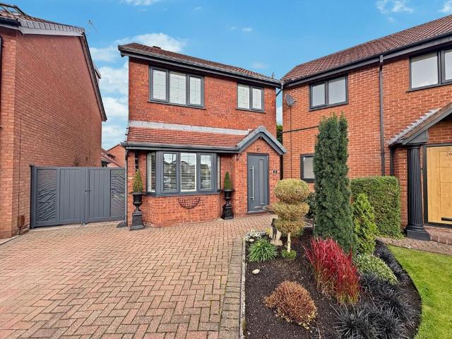 House for sale in Westhoughton, Lee Bank