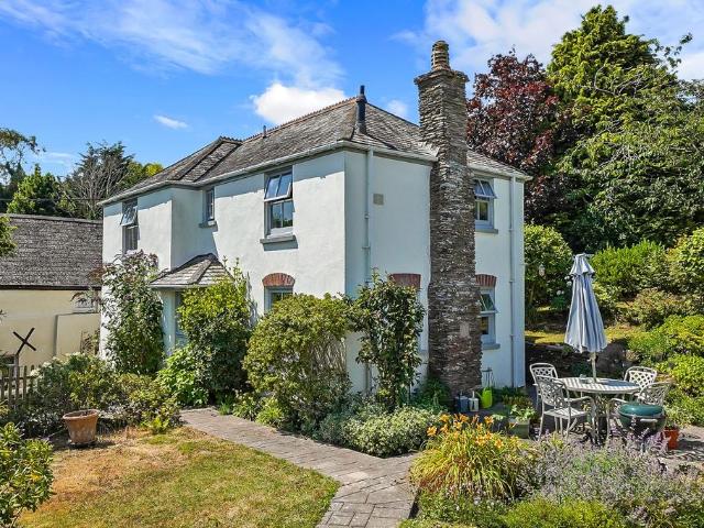 House for sale in Strode, Devon