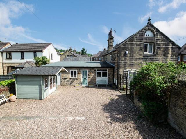 House for sale in Priestthorpe, Crossflatts